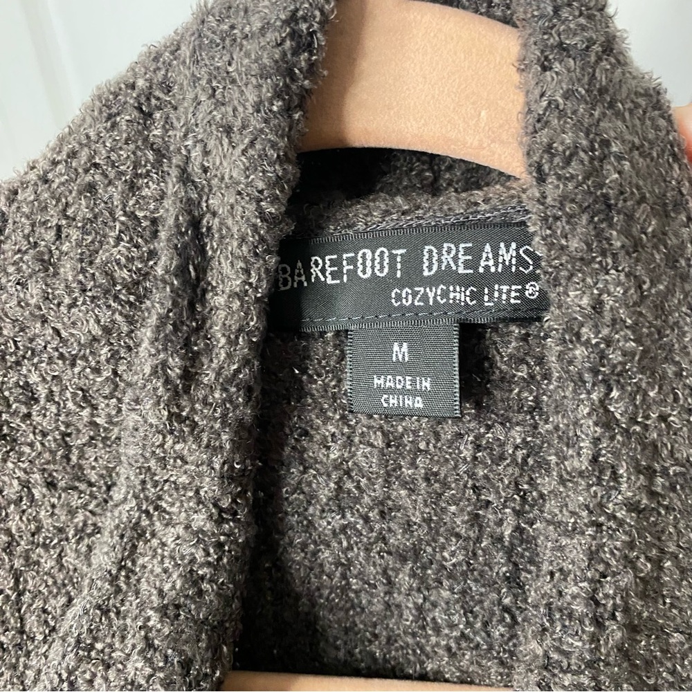 Barefoot Dreams Cozy Chic Lite - Picture 4 of 5